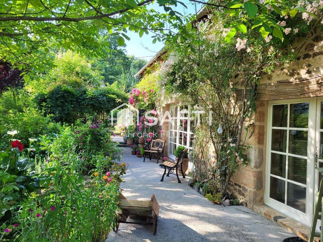Photo 9 - Maison à CHAMBOULIVE