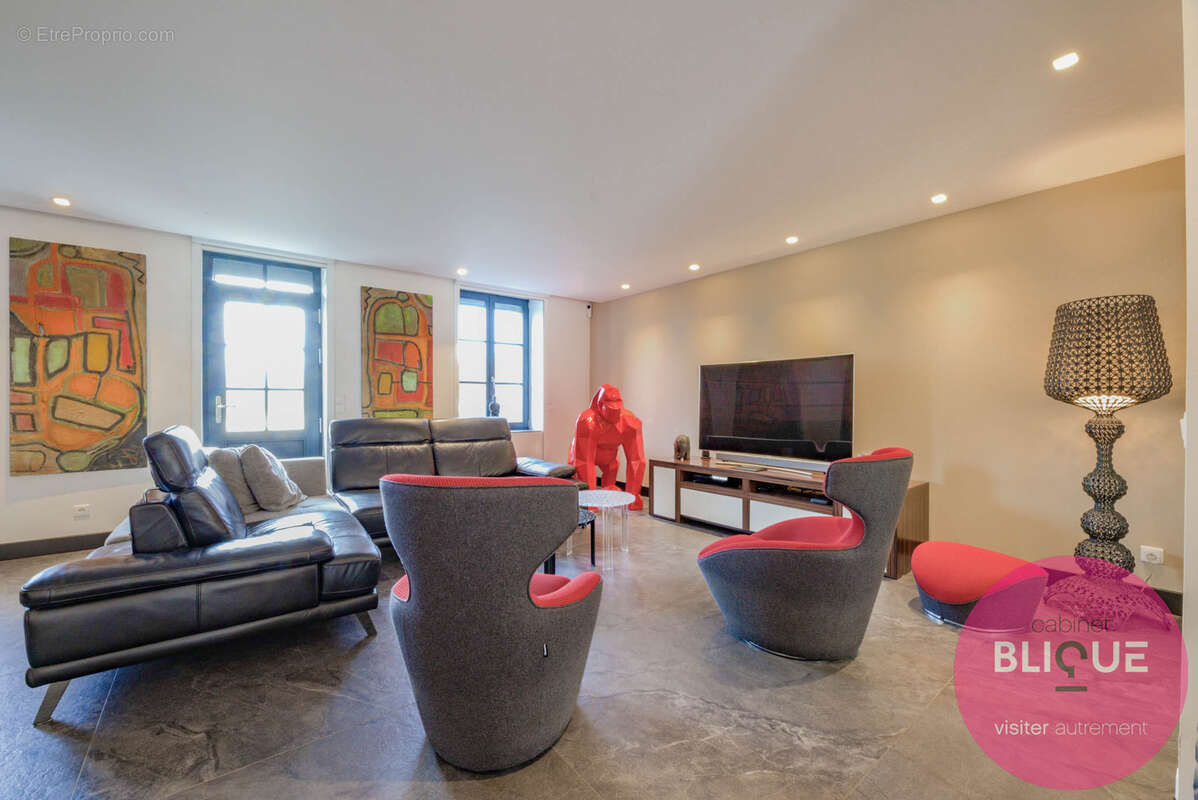 Maison à LAY-SAINT-CHRISTOPHE