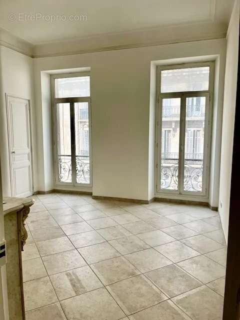 Appartement à MARSEILLE-8E