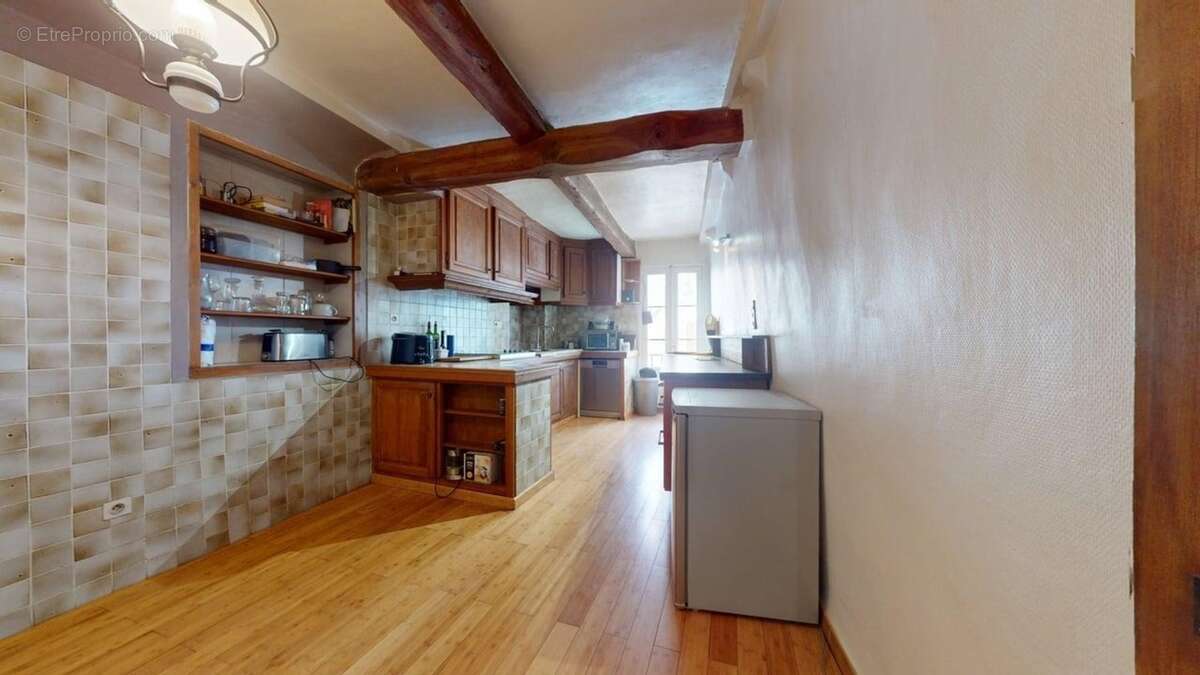 Maison de village de caractère avec garage, terrasse panoramique et plus de 240 m² utiles – Le Luc-en-Provence (83340) - photo 9