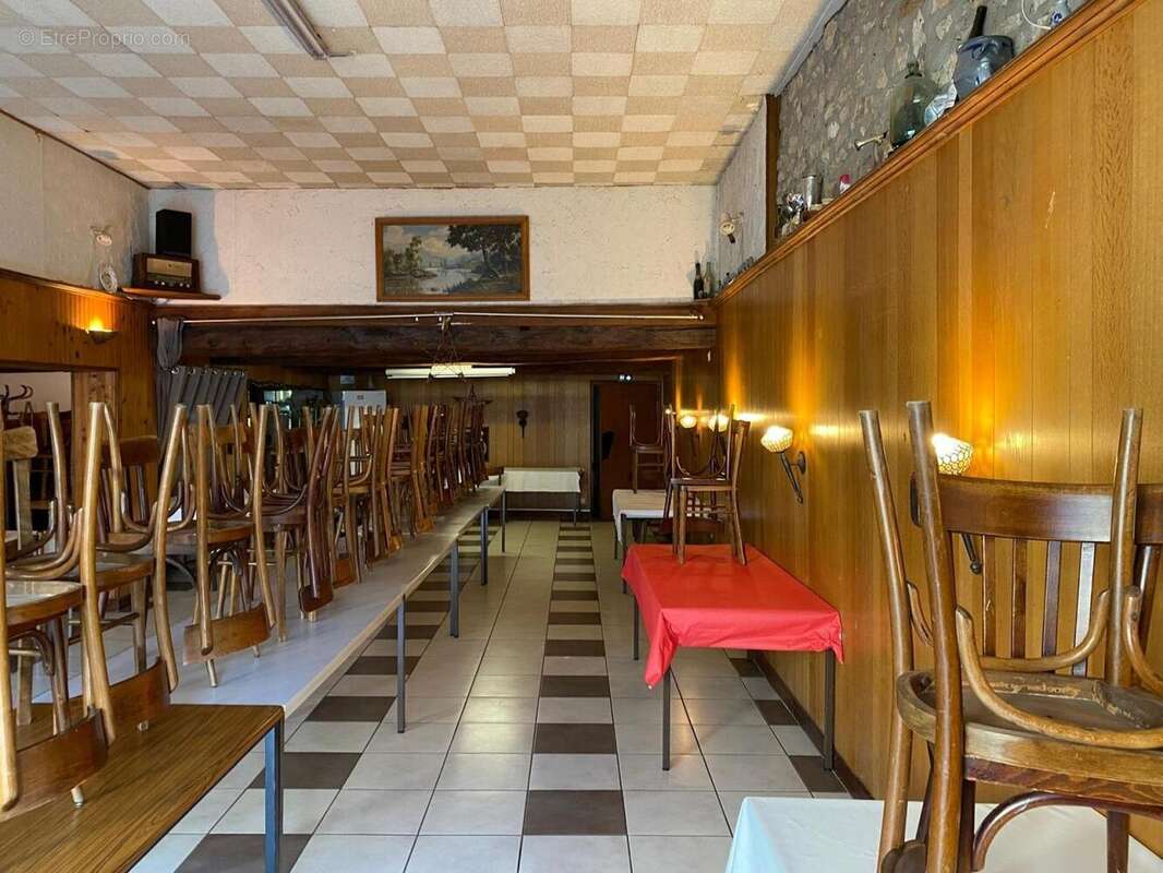 Photo 8 - Commerce à SAINT-THIEBAULT