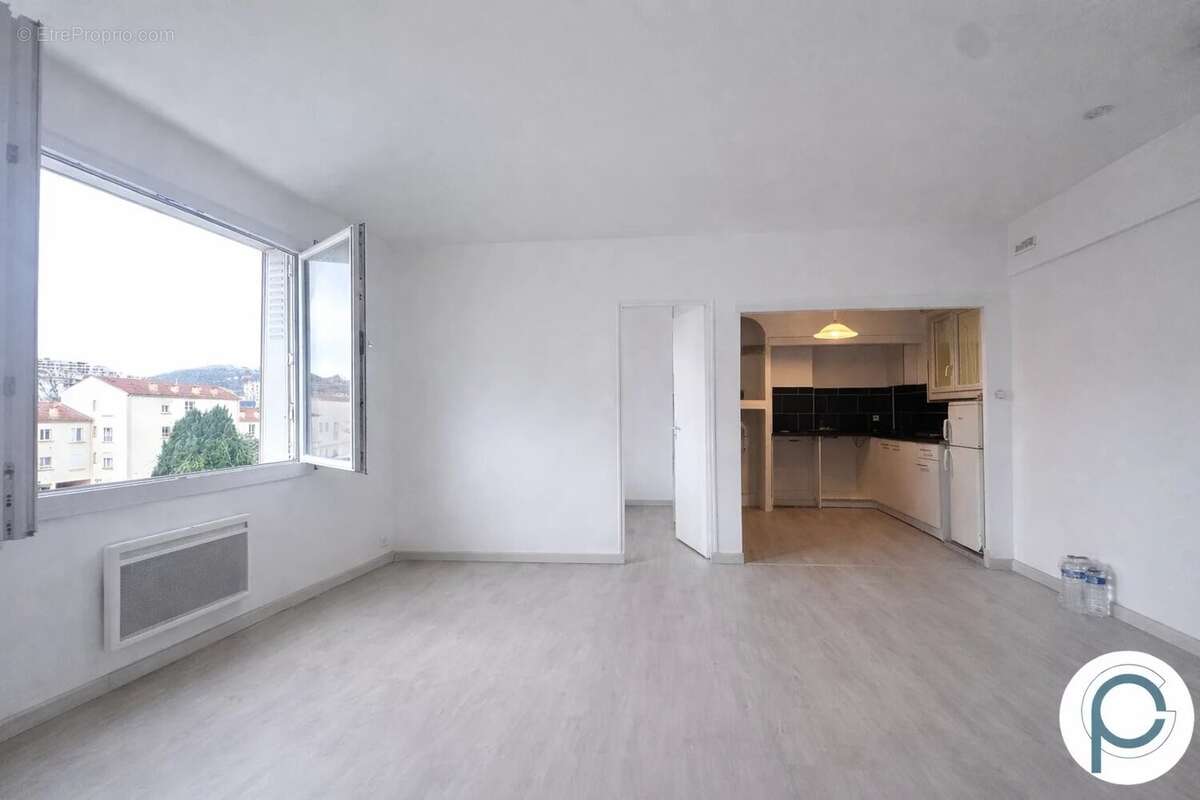 La Seyne sur Mer / Secteur Saint Jean - T3 vendu Loué - photo 2