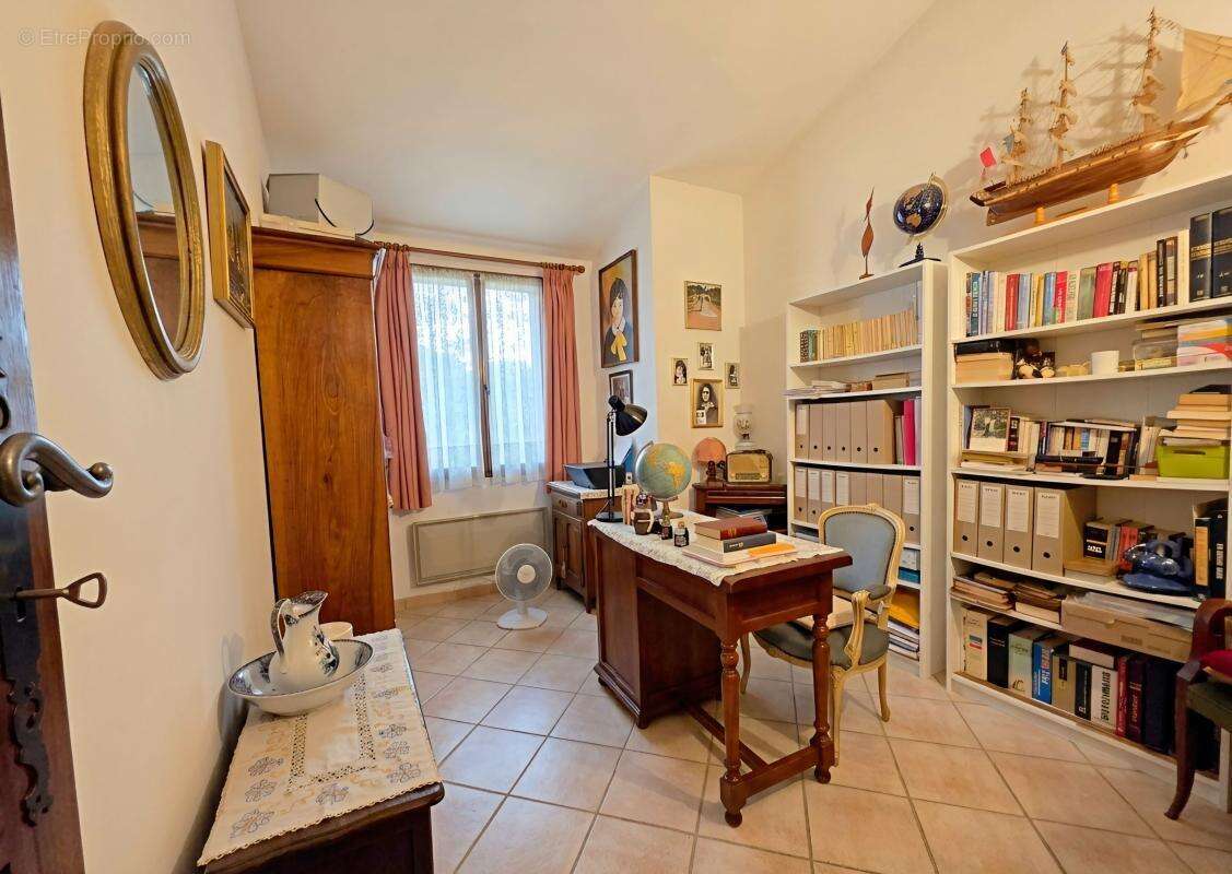 Maison provençale avec jardin et garages à vendre à brignoles - photo 19