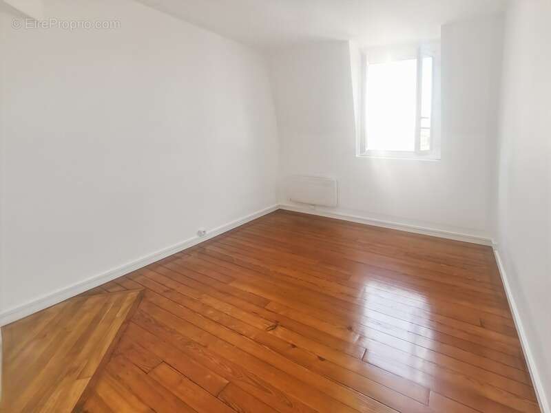 Appartement à FONTENAY-SOUS-BOIS