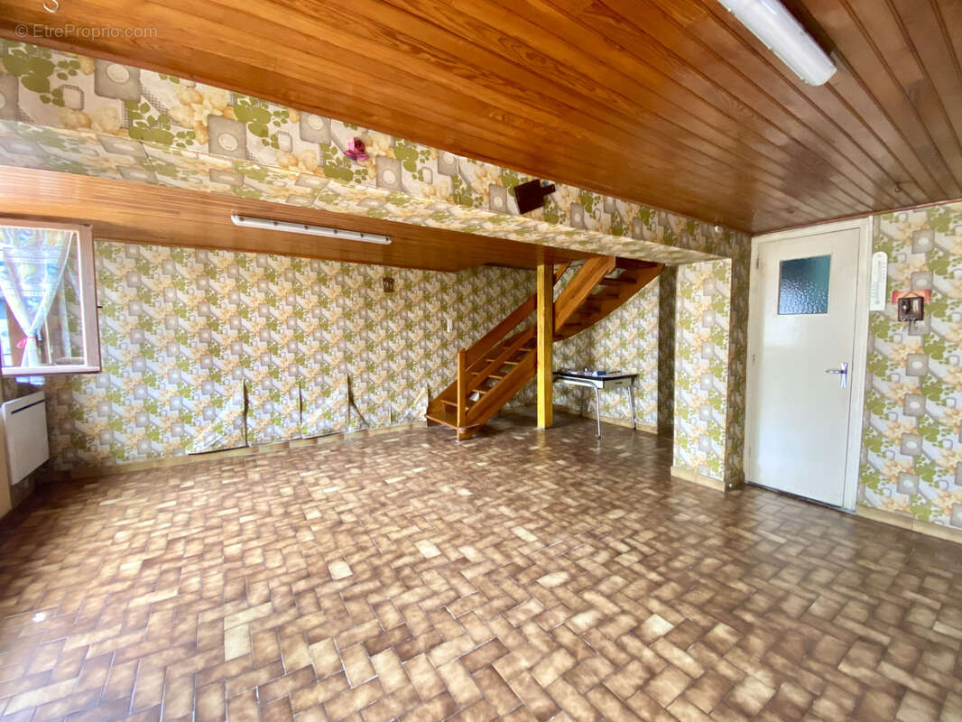 Maison à NEAUX