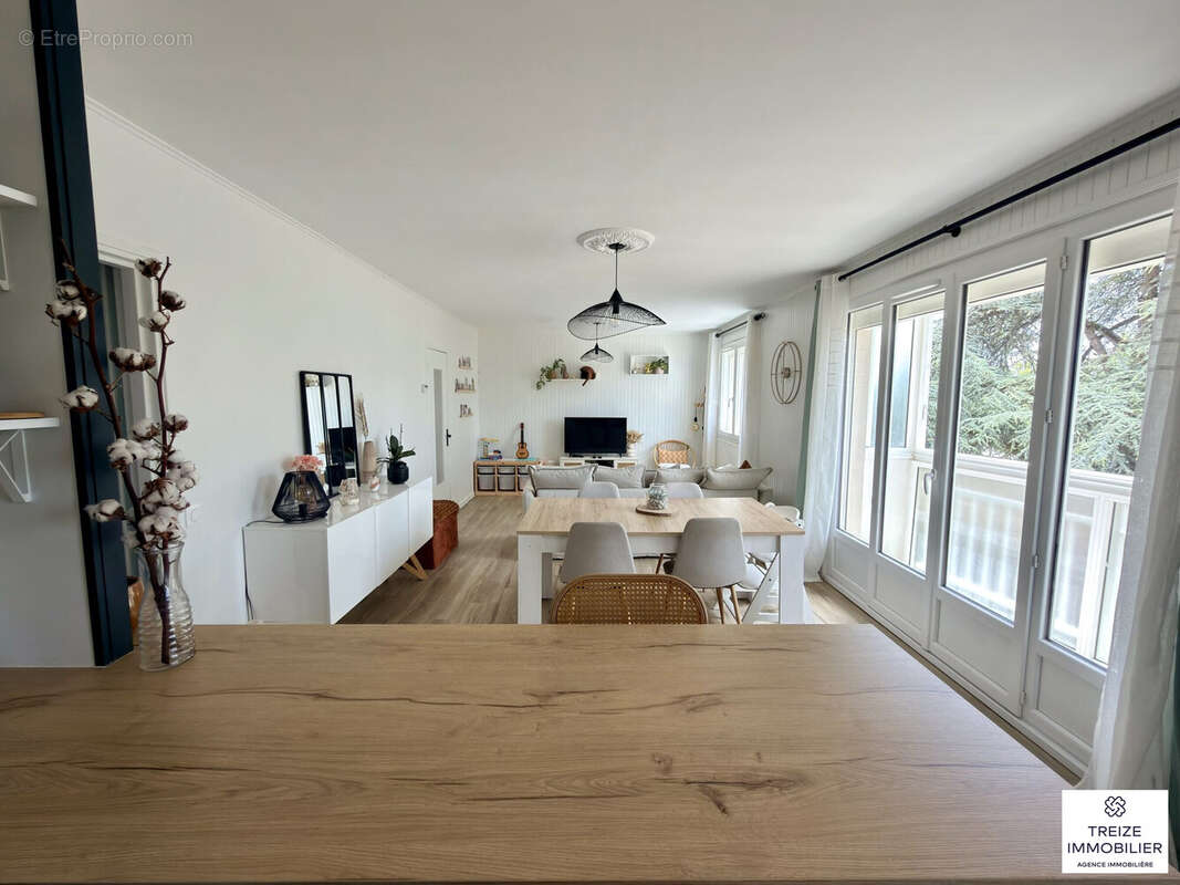 Appartement à REZE