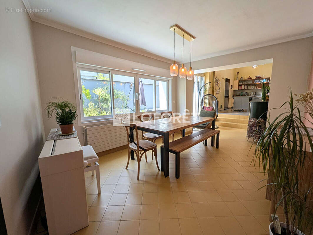 Maison à VILLIERS-LE-BEL