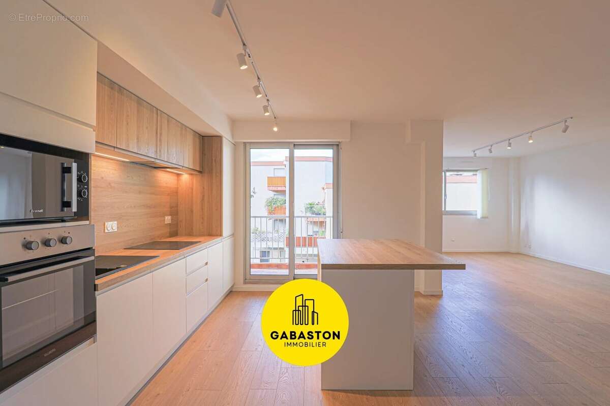 Appartement à MARSEILLE-8E