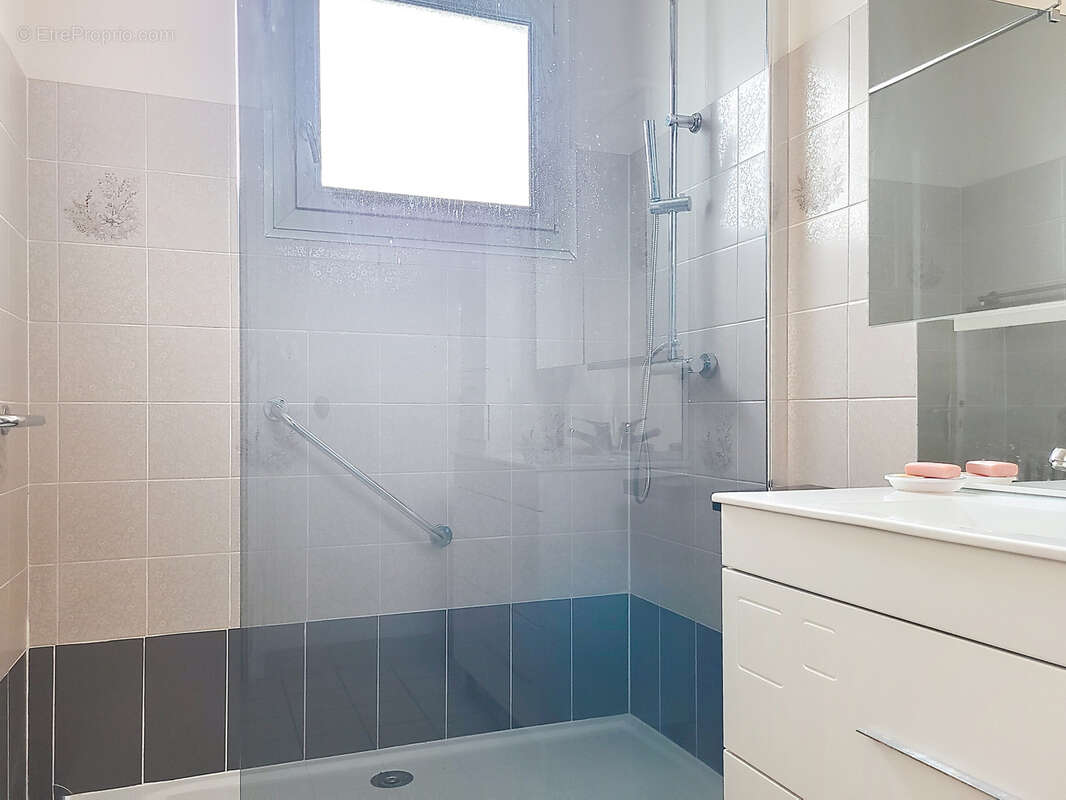 Maison à MONTCHATON