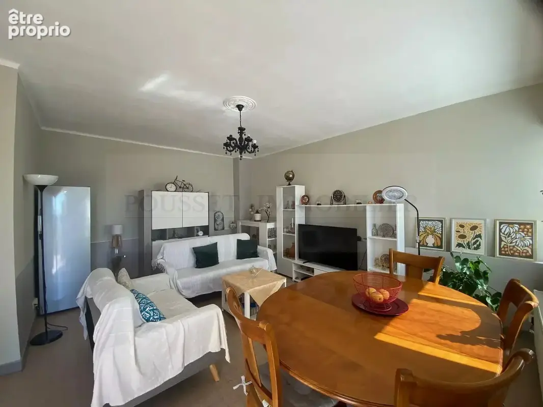 Jolie maison de bourg en pierre de 76,41 m² avec garage et terrasse qui offre une superbe vue panoramique sur la vallée. - photo 2