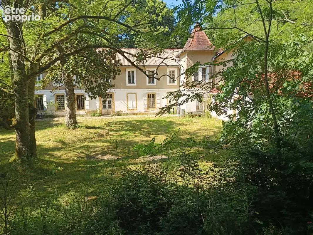 Propriete de charme de 26 pieces sur un terrain de 15000 m² - photo 16