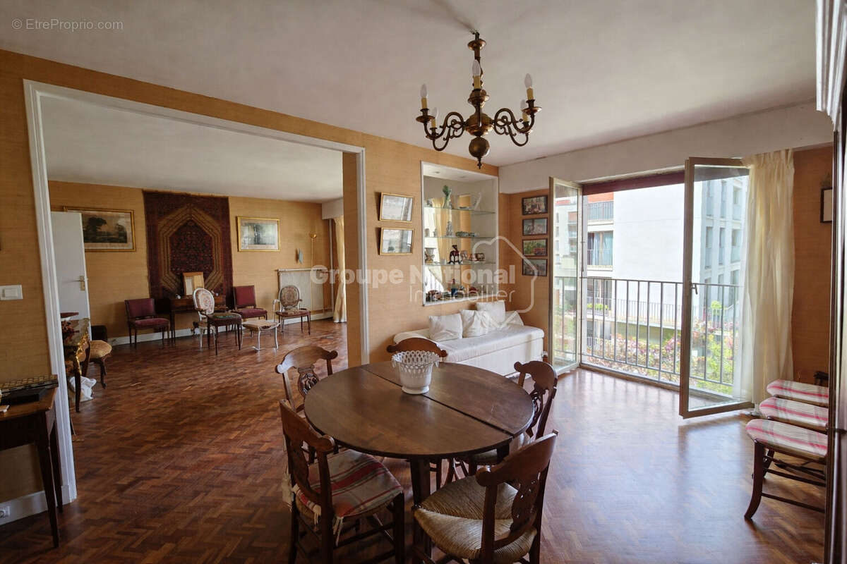 Appartement à VERSAILLES