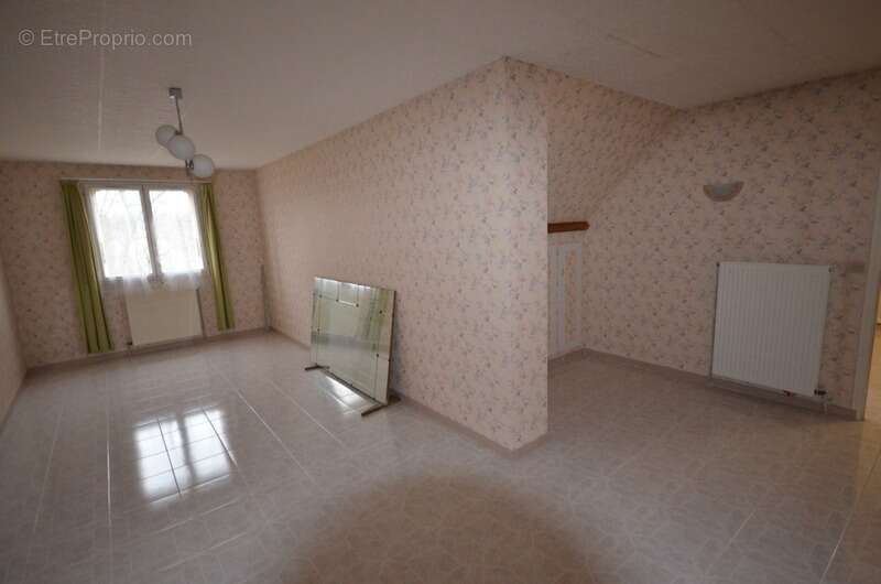 Maison à COULOMMIERS