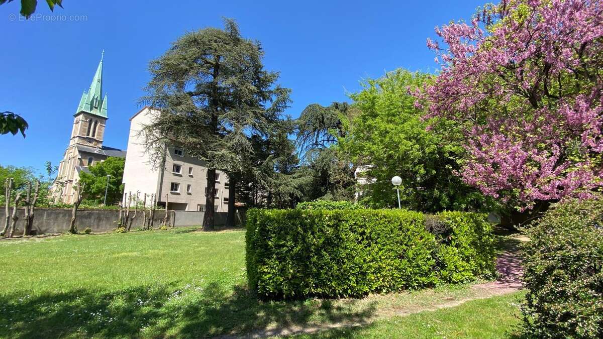 Appartement à FONTAINES-SUR-SAONE