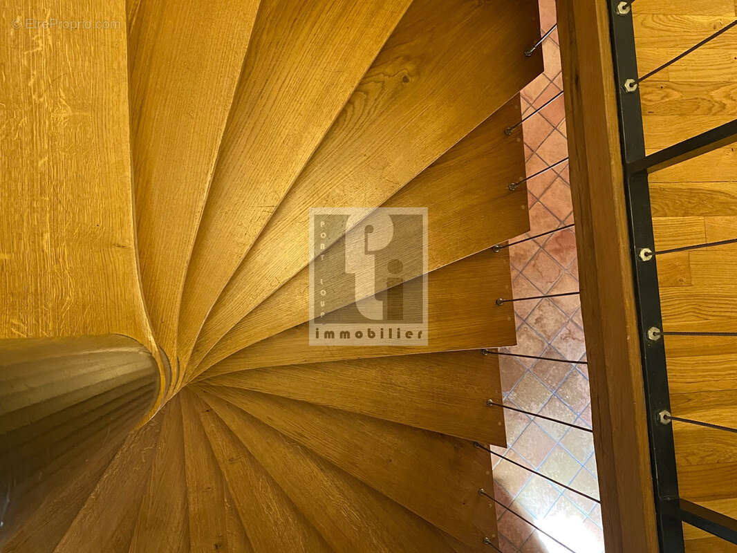 Maison à GREZ-SUR-LOING