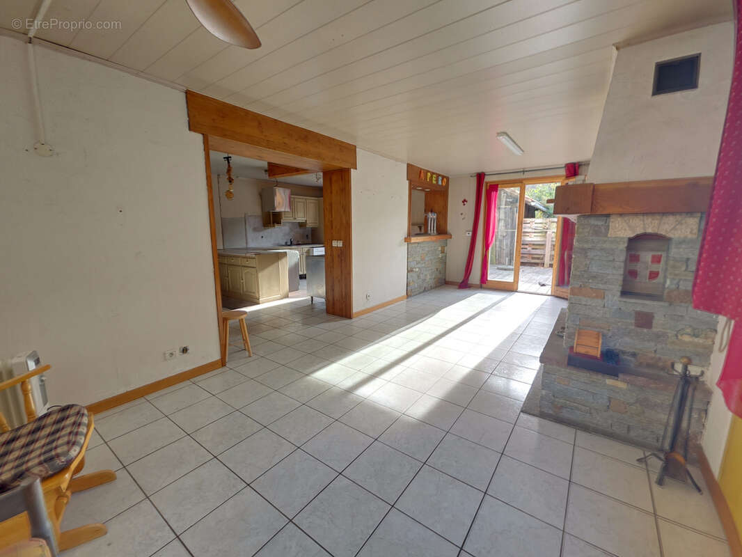 Maison à LA LECHERE