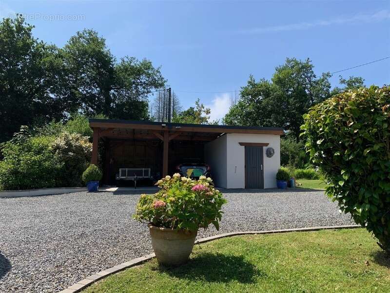 Maison à LA FEUILLEE