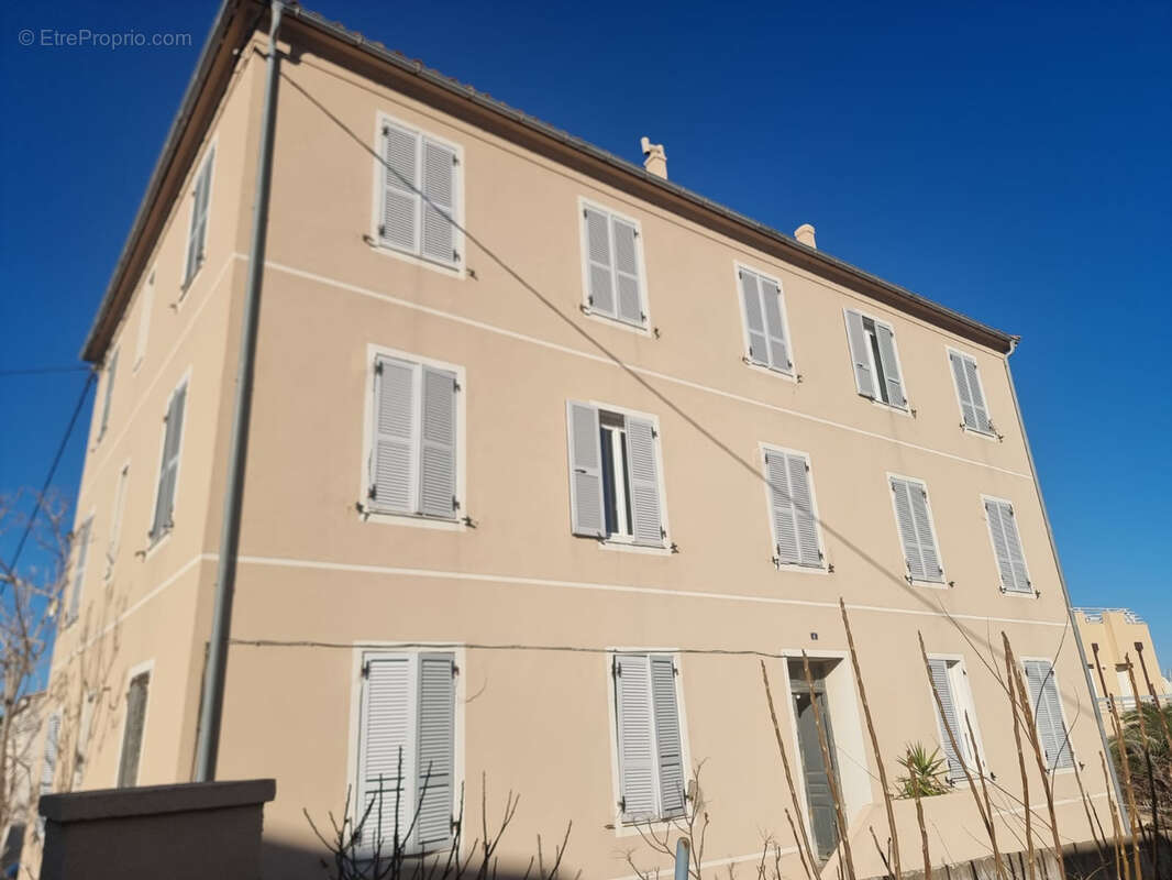 Appartement à CALVI