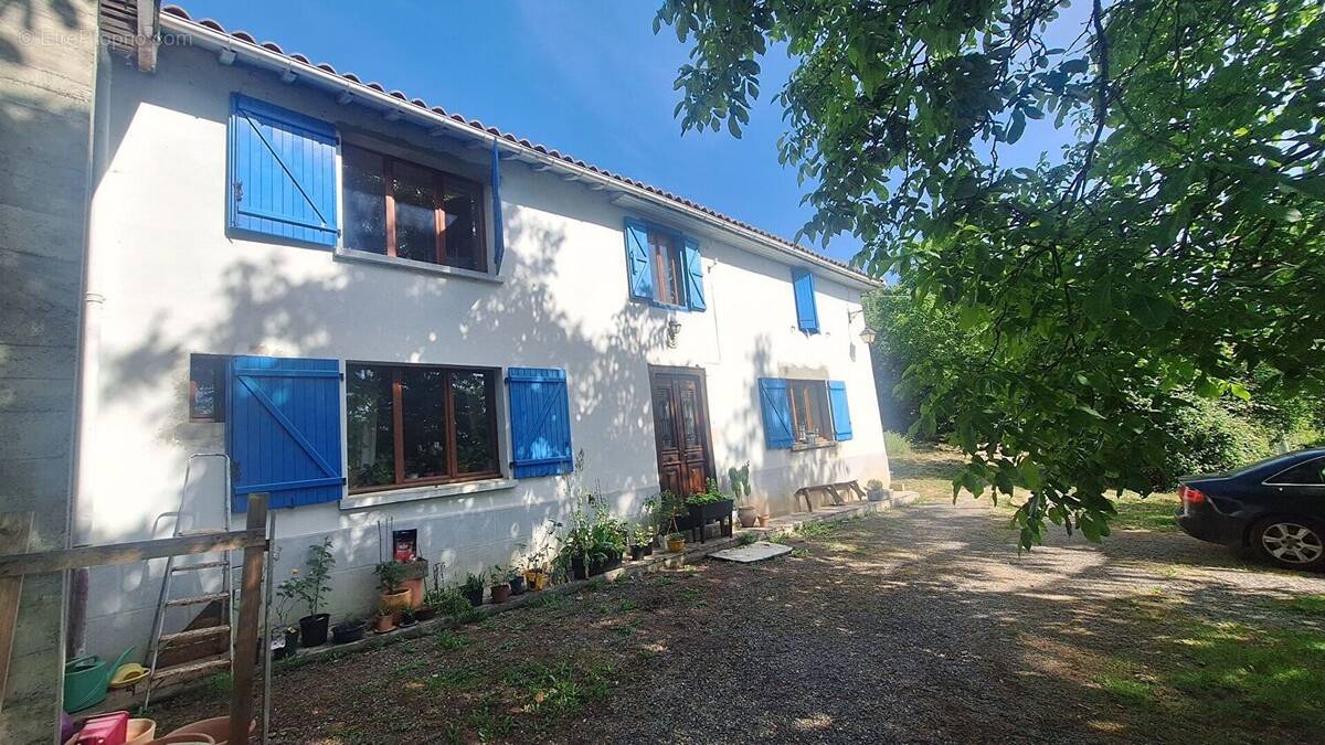 Maison à GANTIES