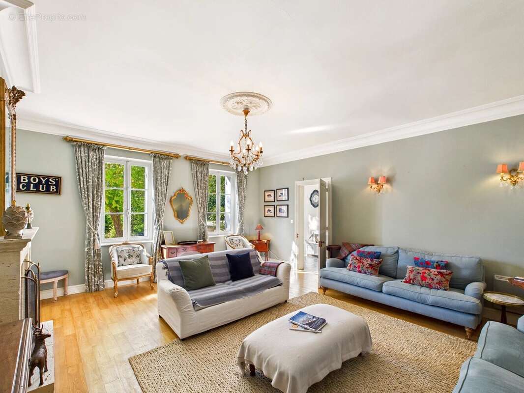 Maison à MONTPON-MENESTEROL