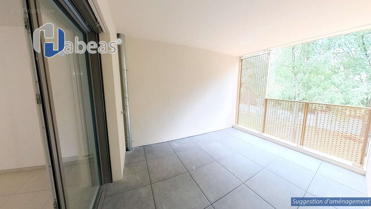 Appartement T4 de 89m² avec terrasse et garages - photo 3