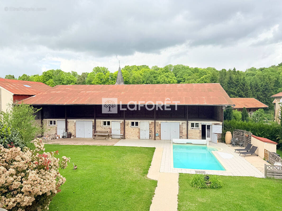 Maison à SOMMEPY-TAHURE