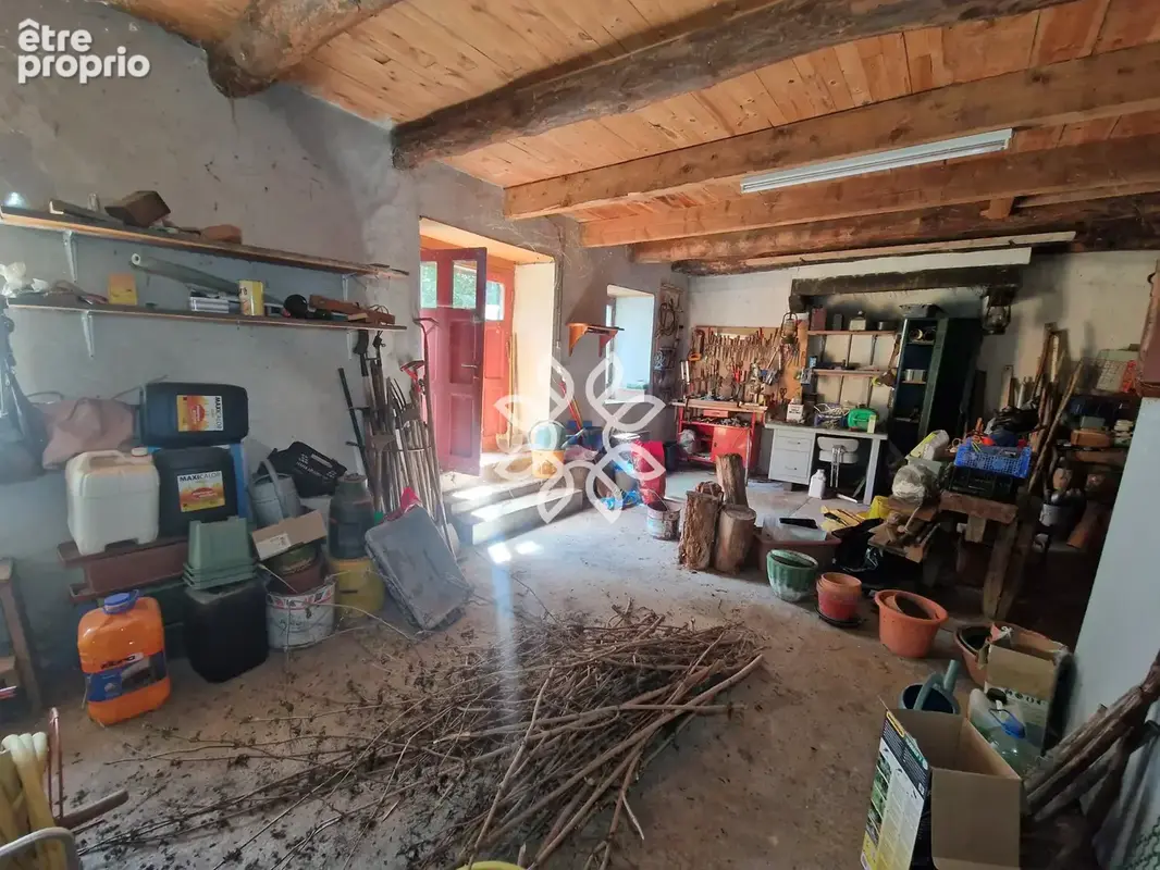 Maison de caractère avec droit d’eau et vaste terrain - photo 21