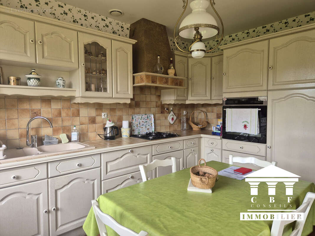 Maison à OUROUX-SUR-SAONE