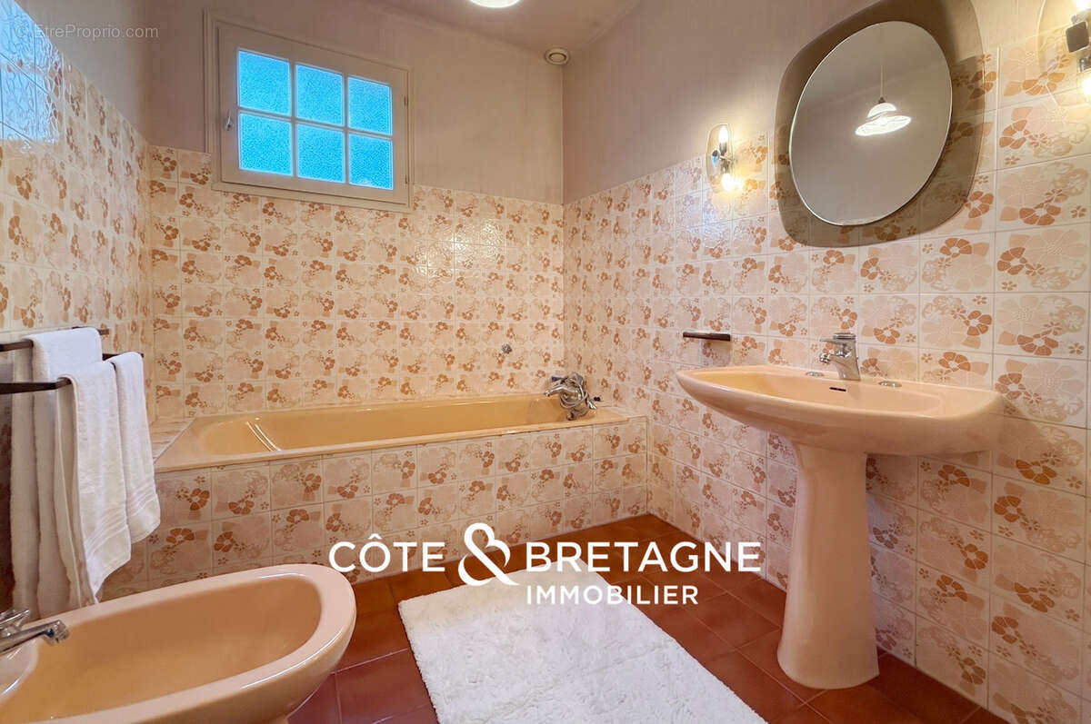 Maison à TREGUEUX
