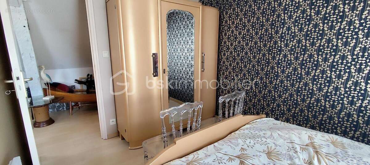 Maison à TORCE-VIVIERS-EN-CHARNIE