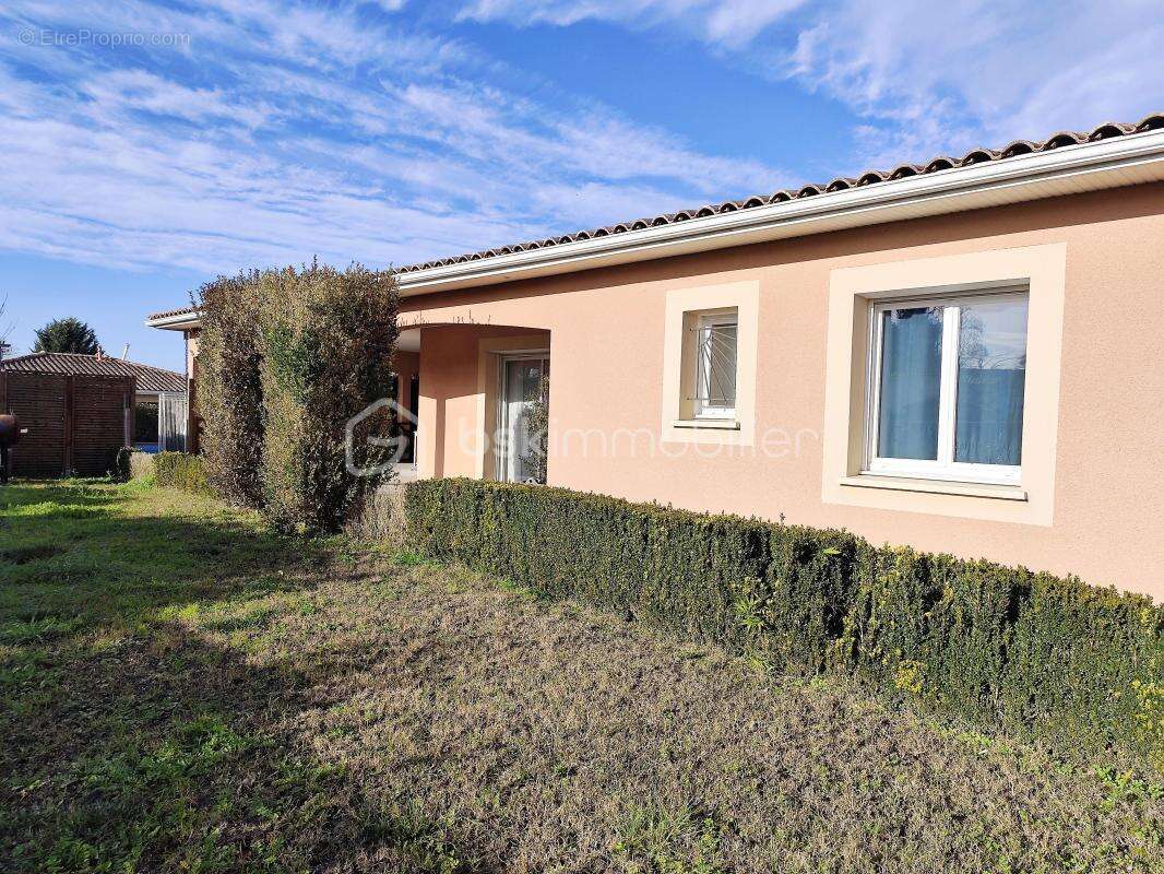 Maison à BLANQUEFORT