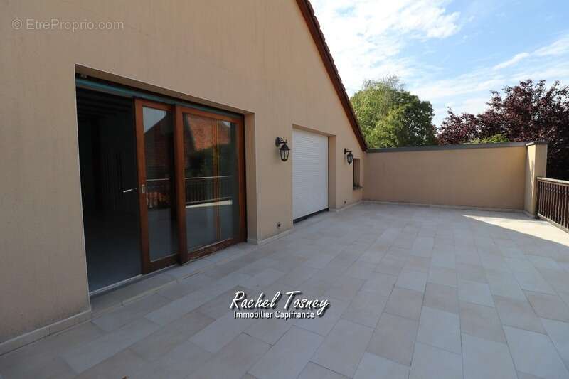 Appartement à CHAMPAGNEY