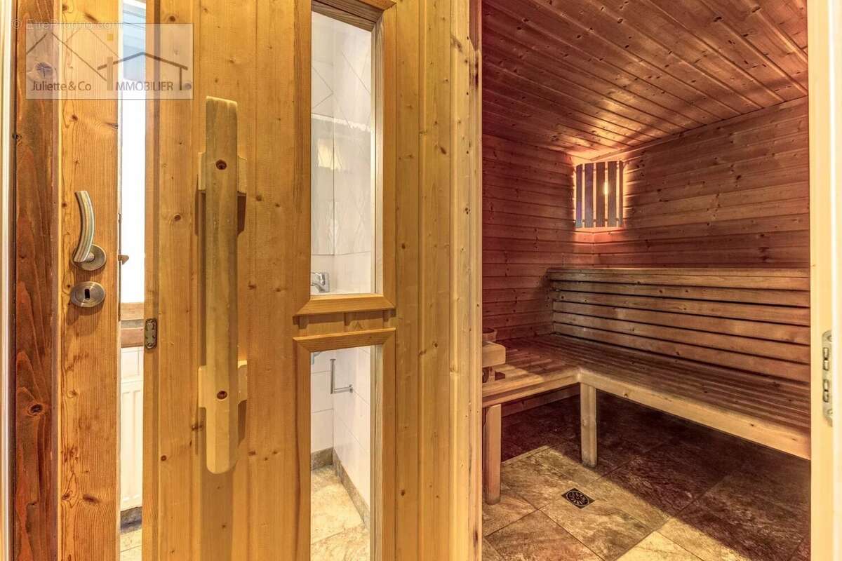 Maison à LES HOUCHES