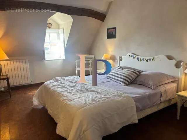 Maison à PARAY-LE-MONIAL