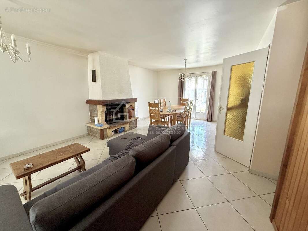 Maison à SOISY-SUR-ECOLE