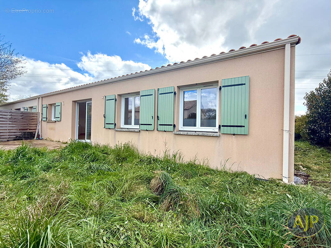 Maison à SAINTE-PAZANNE