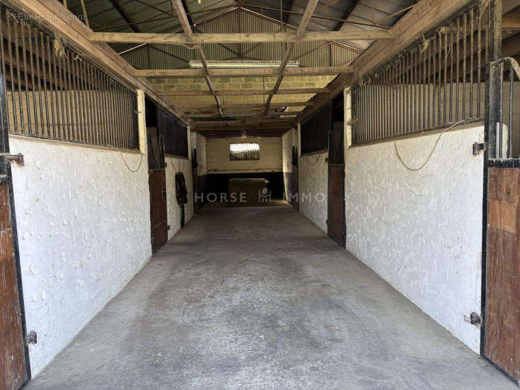 Maison à SAINT-GERMAIN-DE-LA-COUDRE