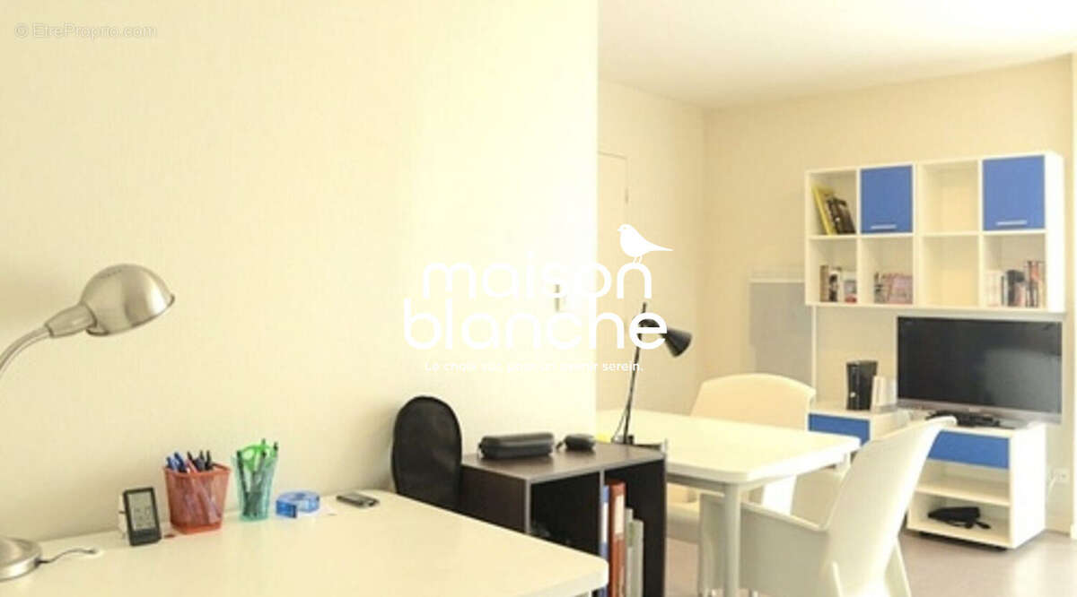 Appartement à ALLONNE