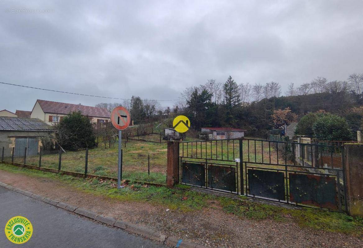 Terrain à JOUET-SUR-L'AUBOIS