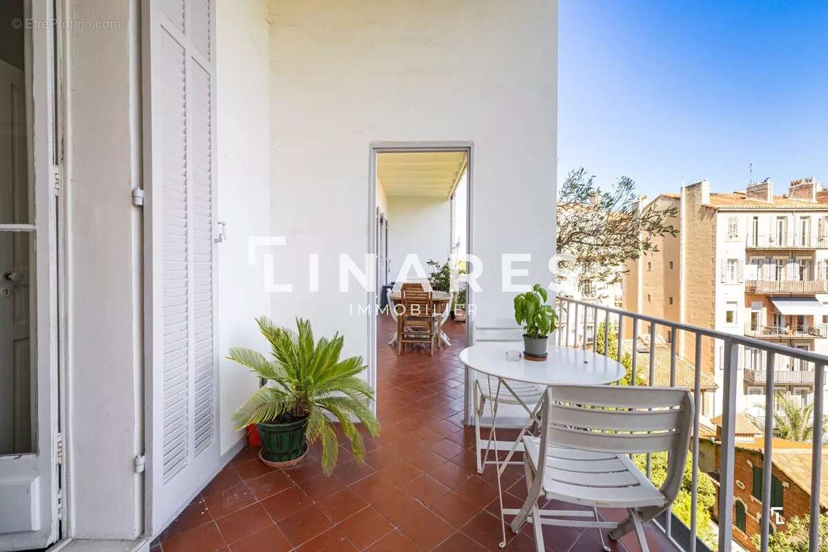 Appartement à MARSEILLE-8E
