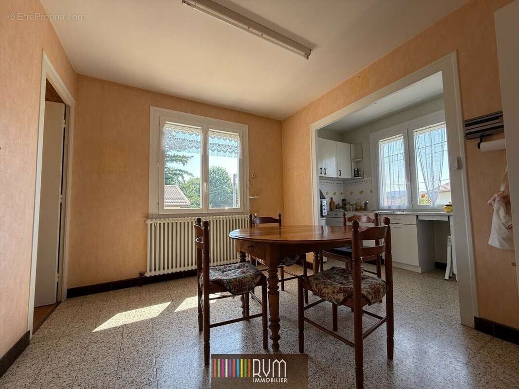 Maison 98 m² à Ceyzeriat  - photo 3