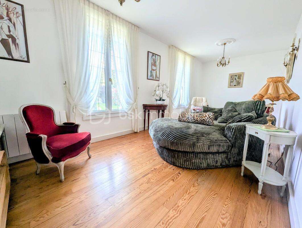 Maison à SUCY-EN-BRIE