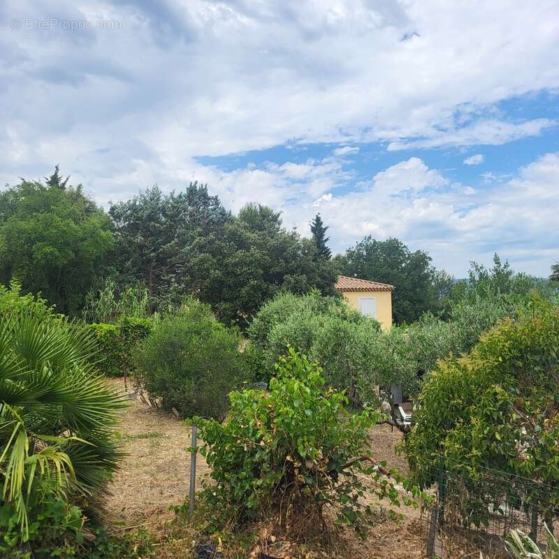 Terrain à PIERREFEU-DU-VAR