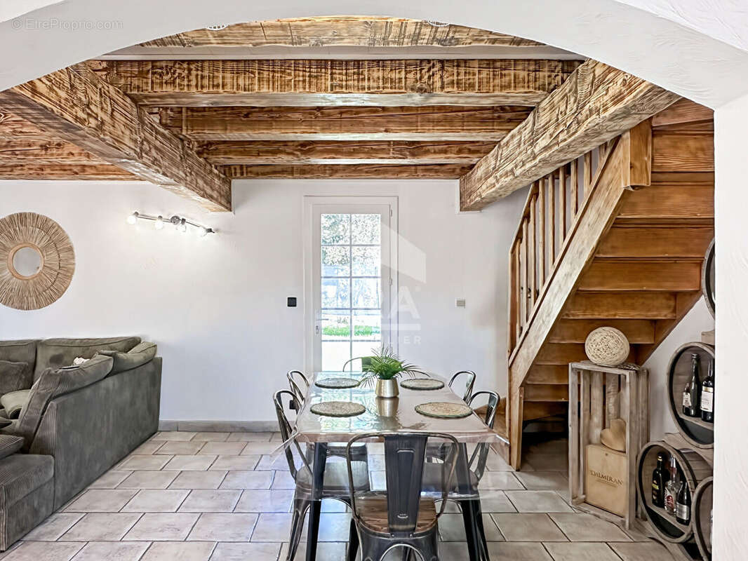 Maison à CHATEAURENARD