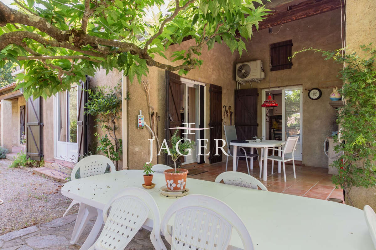Maison à COGOLIN