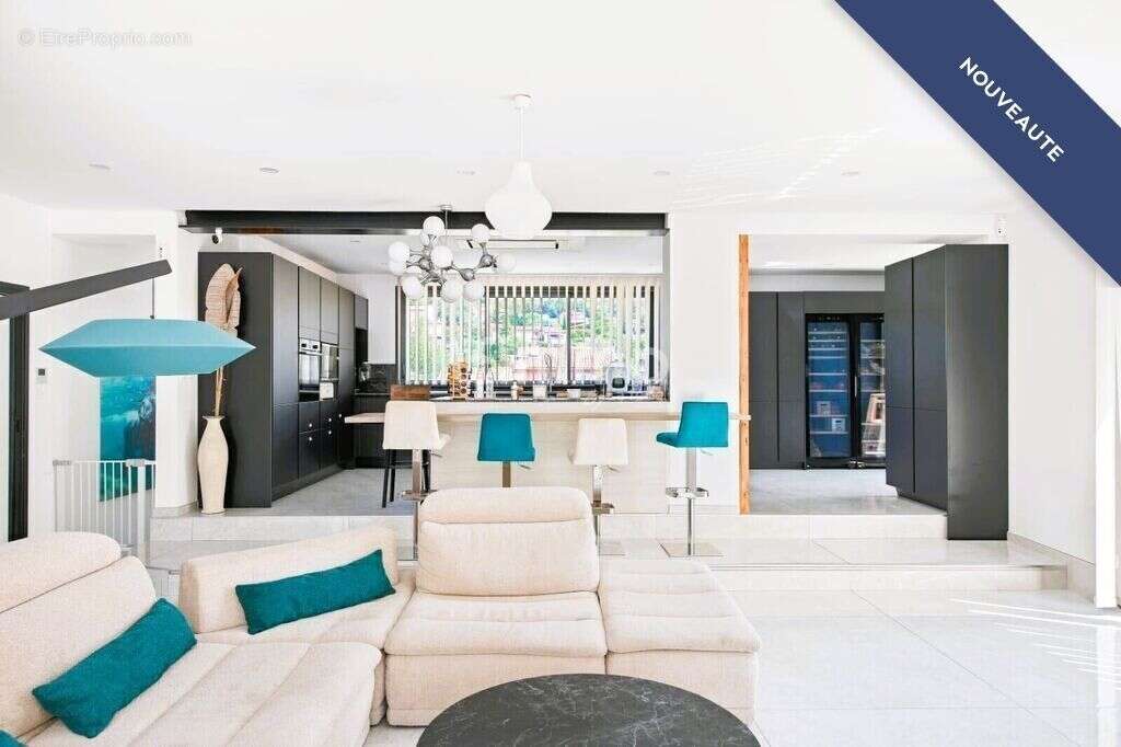 Maison à LA CADIERE-D'AZUR