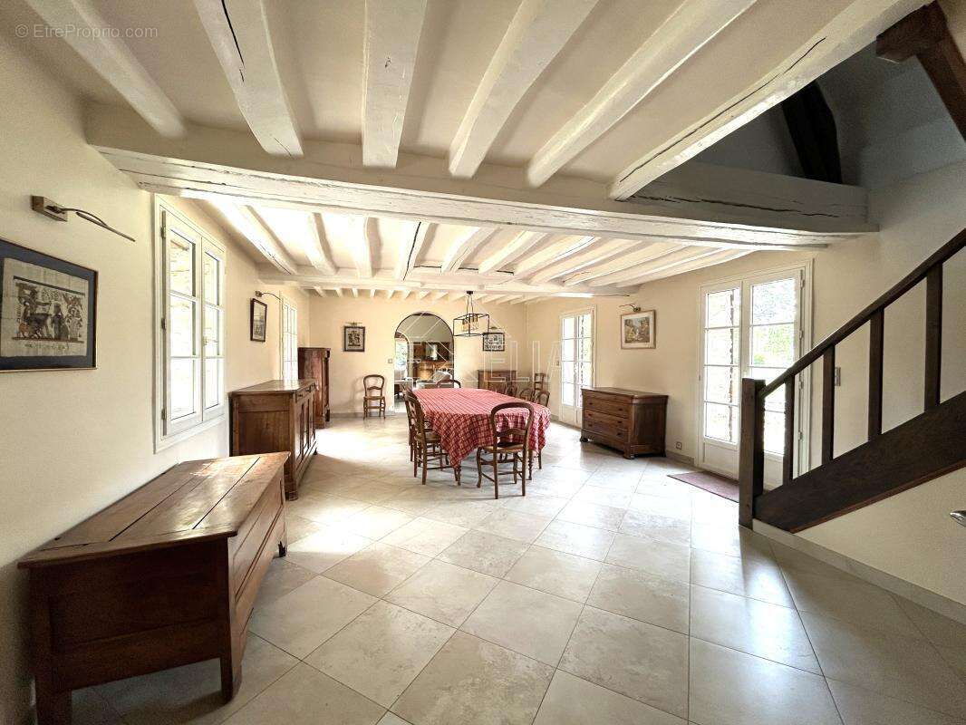 Propriété de caractère 12 pièces 638 m² avec piscine, dépendances équestres et parc de 1,4 ha à Villegats - photo 6
