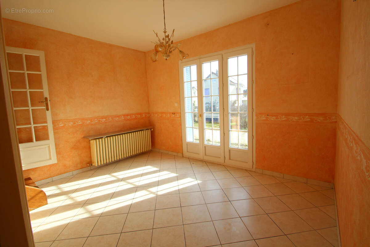Maison Quatre chambres à Vendre - photo 9