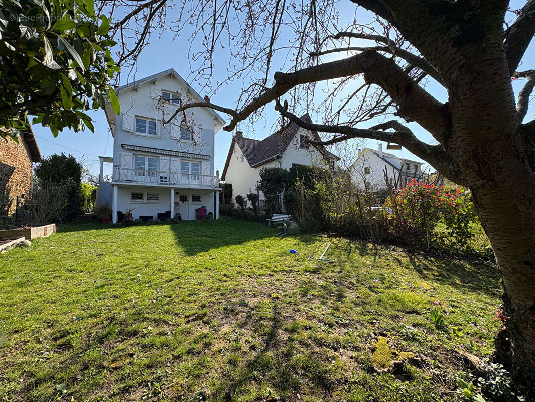 Maison à CORMEILLES-EN-PARISIS
