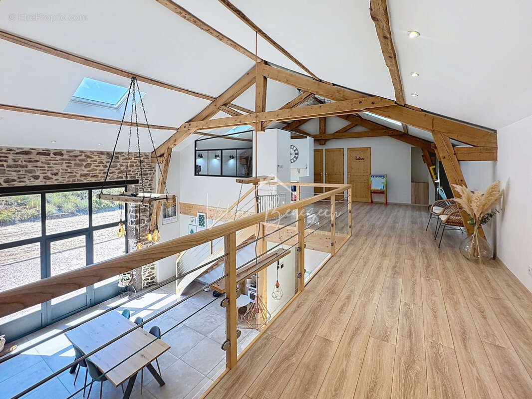 COUP DE COEUR Magnifique grange en pierres rénovée ! - photo 26